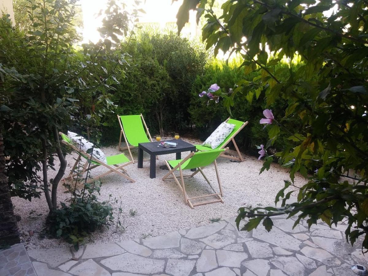 Agreable T3 Avec Jardin Et Parking Prive, A 350M Du Centre Ville Et Des Plages, Wifi, Remise Supplementaire De 10 Pourcent Pour Une Location A La Semaine Cavalaire-sur-Mer Εξωτερικό φωτογραφία